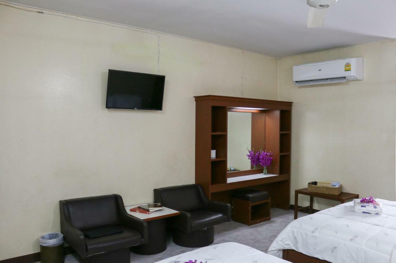 Nakornping Hotel กรุงเทพมหานคร ภายนอก รูปภาพ