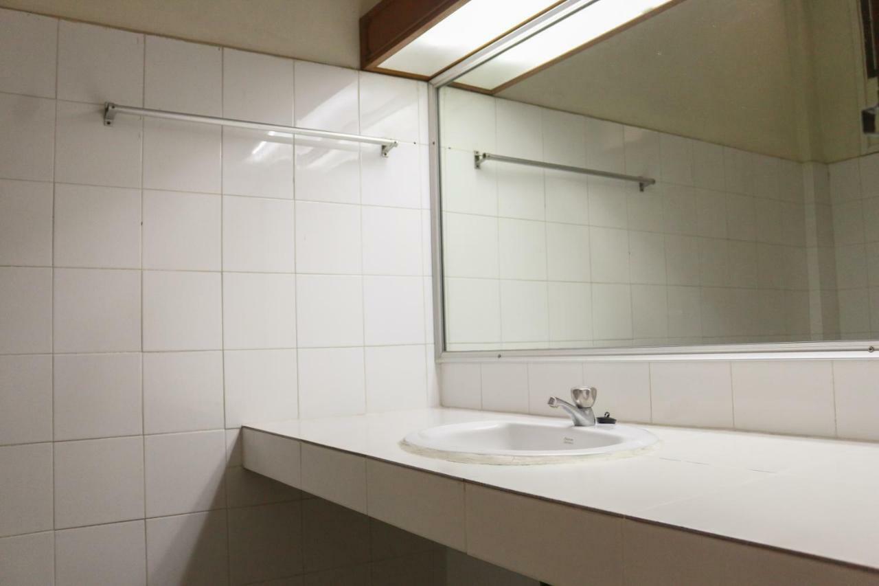 Nakornping Hotel กรุงเทพมหานคร ภายนอก รูปภาพ